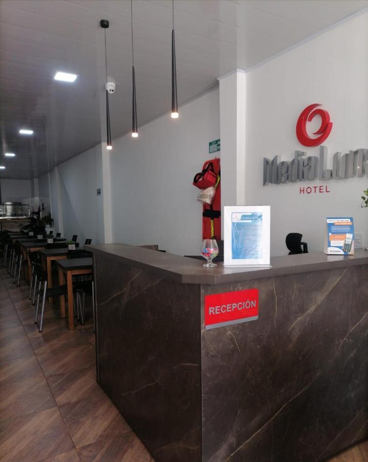 Hotel Media Luna Cúcuta المظهر الخارجي الصورة
