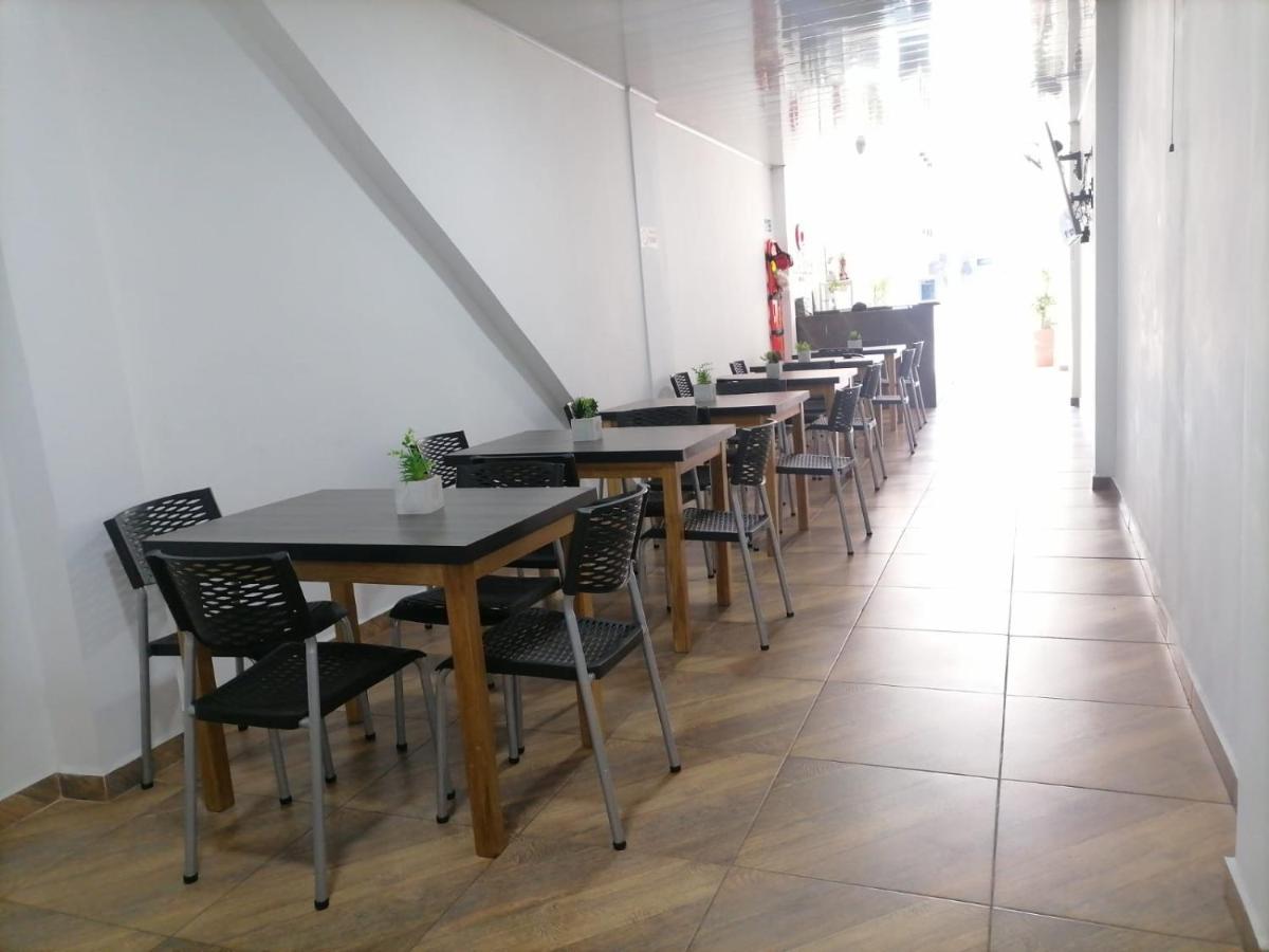 Hotel Media Luna Cúcuta المظهر الخارجي الصورة