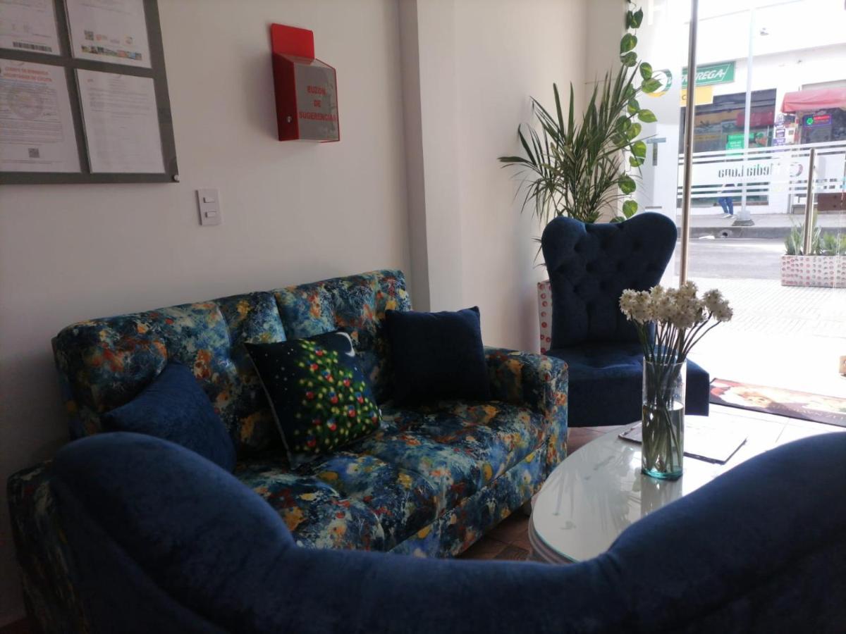 Hotel Media Luna Cúcuta المظهر الخارجي الصورة